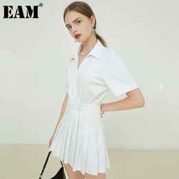 [EAM] Women White Bandage Pleated Big Size Shirt Dress Lapel Short Sleeve Loose Fit Fashion Spring Summer 1DD8955 210512