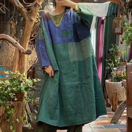 Johnature Winter Linen Vintage Dress Women V-neck Loose Long Sleeve Plus Size Patchwork Green Casual Retro Dresses 210521