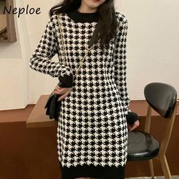 Neploe O Neck Pullover Long Sleeve Dress Women Vintage Plaid Pattern Slim Vestidos High Waist Hip A Line Knee Length Robe 210423
