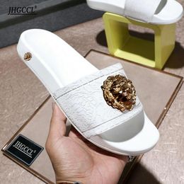 Men's slippers brand wear beach shoes large size 45 46 women's sandals casual luxury men and women designer sandal 6