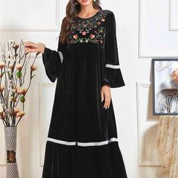 Black Velvet floreale ricamato maxi abito per le donne autunno o collo flare manica lunga arabo arabo abbigliamento musulmano islamico Turchia 210517