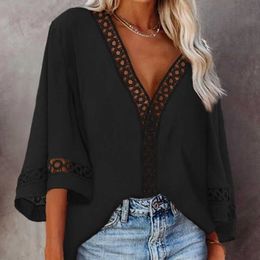 Women Shirt 2021New Summer V-Neck Solid Colour Ladies Top Hollow Out Bell Sleeve Outdoor Short Casual Comfy Female Outfits Y0621