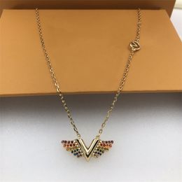 Colourful Diamond Wings Pendant Necklaces With Box Classic Letter Designer Jewellery Creative Personality Seiko Rhinestone Necklace