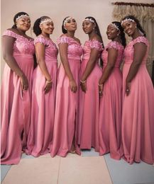 2021 Dark Pink Bridesmaid Dresses Off Shoulder Side Split Lace Floor Length Plus Size Garden Wedding Guest Party Gowns Maid of Honour Dress