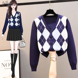Vintage Plaid Long Sleeve V-Neck Women Sweater Autumn Winter Short Knitted Cardigan Sweaters England Style Tops 11718 210521