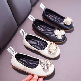 White Leather Shoes for Girls Toddlers Sandals Children Flats Wedding Girl Shoe Casual Dance X0703