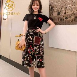Arrival women Short sleeve love Black T-shirt + embroidery flowers Skirt 2pcs Sets Vintage high waist skirt set 210506