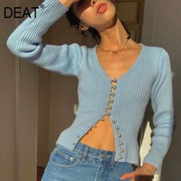 DEAT New Autumn And Winter Fashion Casual Long Sleeve Skinny Single Breasted Pearl Button Cardigan Knitted Top Women SG664 210428