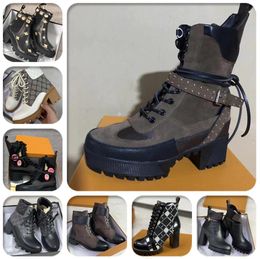 Women Designer Boots Martin Desert Boot Flamingos Love Arrow 100% Real Leather Medal Coarse Non-Slip Winter Shoes Size US5-11 piukfnwsergew
