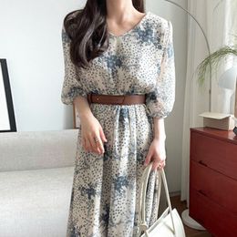 Korea Fashion Casual V-neck Blue White Flower High Waist Lace Puff Sleeve Loose Dress Women Summer 16W1376 210510