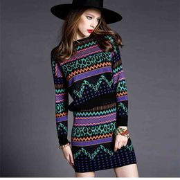 Autumn Winter Knitted Short Skirt Two Piece outfits Women Pullovers Sweaters Long Sleeves Waved Pattern Black Women's Sets 937J 210420