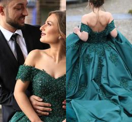 Princess Emerlad Green Prom Quinceanera Dresses Off The Shoulder Beaded Applique Empire Waist Satin Open Back Formal Evening Gowns Sweet 16