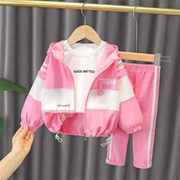 Baby Girl Clothes Set Hooded Sportswear Spring Casual Letter Infant Girls Autumn Long Sleeve Outfit 1 2 3 4 5 Year 211025
