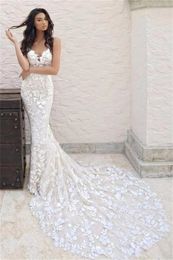 Spaghetti Straps Mermaid Wedding Dress Floral Lace Applique Backless V Neck Sweep Train Trumpet Bridal Gowns Modern