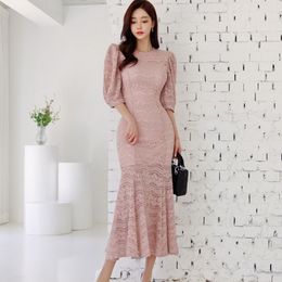 Korea Summer Women Elegant Hollow Out Pink Black Lace Temperament Party Dress Half Sleeve O neck Slim Mermaid Long Dress 210514