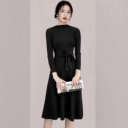 Arrive Woman Elegant Autumn Winter Sweater Solid Lady Long Thick Dress Sweater Full Sleeve A-Line Robe Knit Pleated Dresses 210514