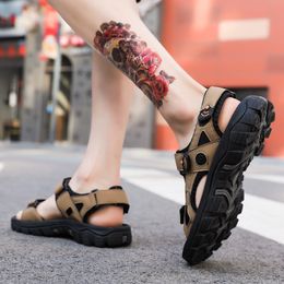 Moda Hotsale erkek kadın rahat plaj ayakkabı kanca döngü sandalet düz klasik konforlu lüks tasarımcılar terlik yaz
