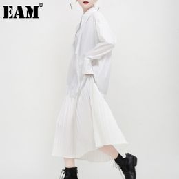[EAM] Women Black Pleated Split Joint Temperament Dress Lapel Long Sleeve Loose Fit Fashion Spring Autumn 1N038 21512
