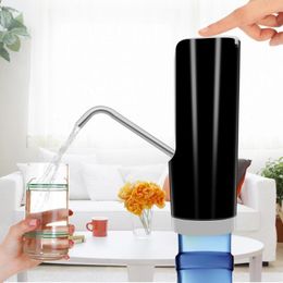 elektrischer knopfschalter Rabatt Küchenarmaturen Elektrische Automatische Wasserpumpe Spender Gallone Flasche Trinken Tragende Tragbare Taste Wechseln mit USB-Kabel