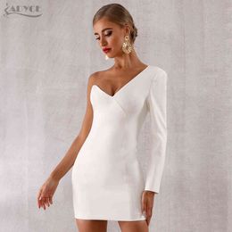 Summer Women White One Shoulder Celebrity Evening Party Dress Sexy Long Sleeve Runway Bodycon Club Vestidos 210423