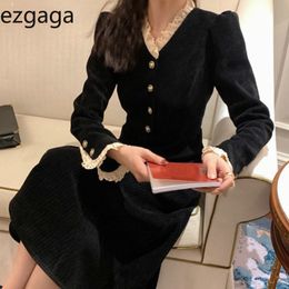 Ezgaga French Style Elegant Dress Women V-Neck Long Sleeve Slim Waist Corduroy Black Lace Patchwork Sweet Midi Dress Vestidos 210430