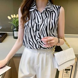 Women's Shirt Pattern Blouses for Women Sleeveless Polo Neck Fashion Office Lady s Top Print Woman Tops and Blouse 210604