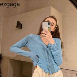 Ezgaga Korean Chic Crop Tops Women T Shirts Single Breasted Slim V-Neck Long Sleeve All-Match Spring Solid Fashion Tops 210430