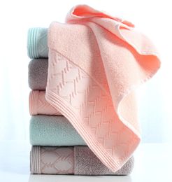 The latest 75X34CM size solid-color towel, a variety of styles to choose from, thick and absorbent soft facial cleansing towels
