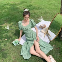 French Retro Square Collar Floral Dress Xia Xiu Slim Waist Split Mid-length Bubble Sleeve Fruit Green 210604
