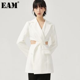 [EAM] Women White Waist Hollow Out Cross Blazer Dress Lapel Long Sleeve Loose Fit Fashion Spring Summer 1DD8388 210512