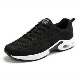 Wholesale Men Womens Running Shoes black white red blue grey platform runner shoes mens outdoor sports trainers senaker shoes EUR 36-45