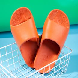 Trendy Indoor Slippers Wholesale Men Women Sandy beach shoes Children Flip Flops Soft Bottom Shower Room Lady Gentlemen flip-flops