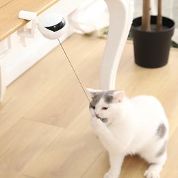 Newstyle Yaratıcı Elektrikli Kedi Oyuncaklar Komik Köpek Teaser Top Oyuncak Otomatik Kaldırma Bahar Çubuk Yo-yo Topu Interaktif Bulmaca Akıllı Pet Bauble