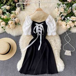 White and Black Patchwork Short-sleeved Summer Dress Women Cute Lace-up Bandage Square Collar Slim A-line Mini Party 210603