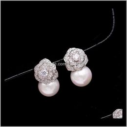 Härlig Diamond Zircon Camillia Flower Pearl Earrings for Woman Girls Super Glittering Ins Fashion Luxury Designer 925 Silver Post C6st J74SA