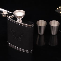 Leather 7oz Pocket Hip Flasks 304 Stainless Steel Portable Wine Bottle Men Mini Alcohol Pocket Flagon Luxury Metal Hip Flasks JJE10604