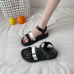 Beach Sandal Woman Luxury 2022 Summer Med Clear Heels Suit Female Beige Womens Shoes All-Match New Flat Medium Gladiator Black