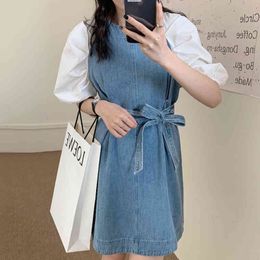 Korean Casual Fashion Blue Round Neck Fake Two-piece Lace Thin Denim Belt Dress With Puff Sleeve Women Summer 16W938 210510