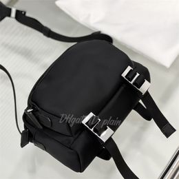 nylon handbag canvas wallets Shopping 2021 Designer lady zipper shoulder fashion plain saddle tote Bags leather Cross body shoulder unisex Letter casual Bucket Bag