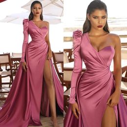 Arabic Elegant One Shoulder Satin Prom Dresses 2022 Long Sleeve Ruched High Split A LineSweep Train Formal Party Evening Gowns BC10583