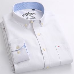 Men's Plus Size Casual Solid Oxford Dress Shirt Single Patch Pocket Long Sleeve Regular-fit Button-down Thick Shirts 220312