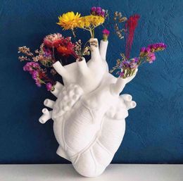 Anatomical Heart Shape Flower Vase Nordic Style Flower Pot Dried Vases Sculpture Desktop Plant Pot for Home Decor Ornament Gifts 211118