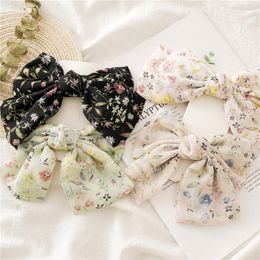 New Fashion Style Women Hairdress Bowknot Hair Clips Girls High Quality Floral Hairpins Fabric Hair Accessories