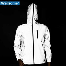 Men full reflective Windbreaker Hip Hop Reflective Streetwear Noctilucent Hooded Jacket waterproof Jacket male Hooded Coats mens X0621