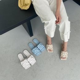 Fashion Open Toe Ladies Slippers Flat Shoes Woven Design Casual Sandals And Summer Beach