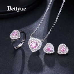 Bettyue Brand Fashion Charm High Quality Cubic Zircon Heart Shape Wholesale Jewellery Sets For Woman Europe And America Style Gift H1022