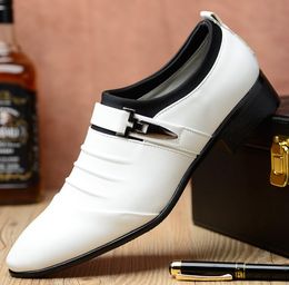 Slip on Men luxurys Wedding Shoes Microfiber PU Leather Formal Business Pointed Toe for designer Man Dress Shoe Men's Oxford Flats Plus Size 38-48