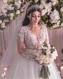 Princess Ivory Lace A-Line Wedding Dresses Bridal Gowns Full Sleeve Appliques Floor Length Tulle Bride Dress V-Neck Long Garden Chapel Vestido De Novia Custom Made