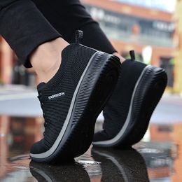 Style Fashion Running Shoe Soft Sole Classical Black High Quality Men Sneaker Lowest Price Sports Shoes Size 36-45 3 Colors