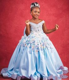 Cute Light Sky Blue Girl Pageant Dree Off Shoulder 3D Floral Flower Crytal Beaded Flower Girl Dre Kid Wear Sweep Train Bow Birthday Communion